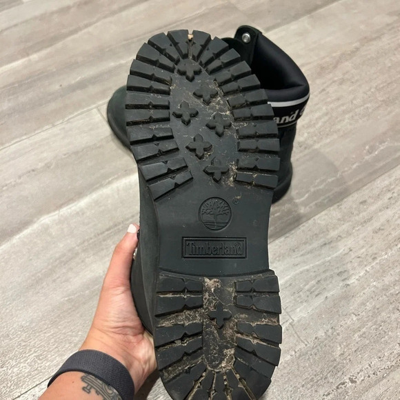 Timberlands All Black Logo Cuff Waterproof Boots - Picture 4 of 5